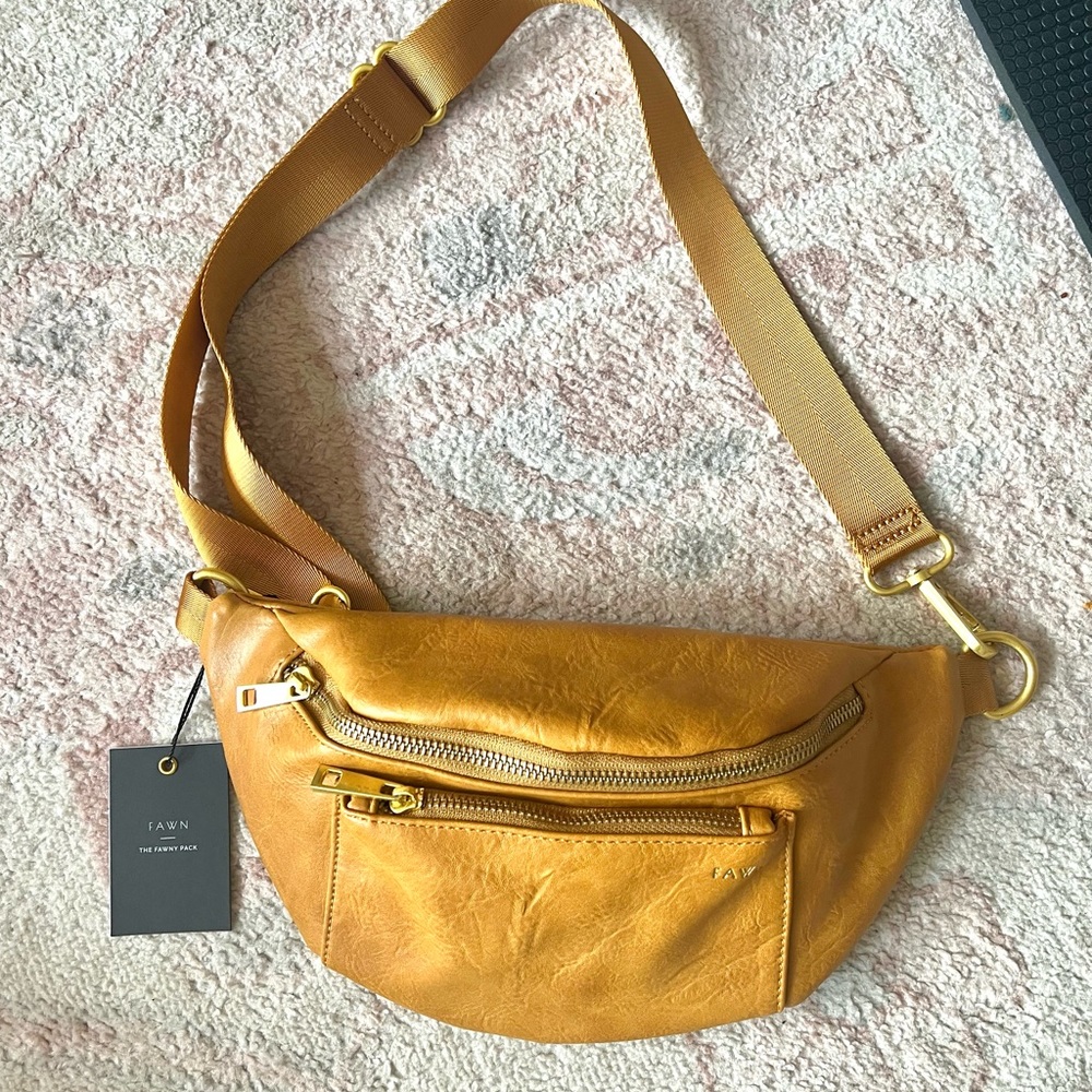 Fawn Design “Fawny Pack”